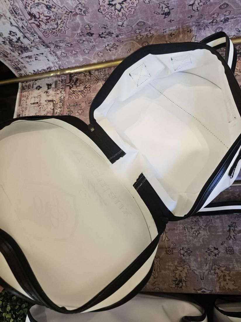 ヴァクトーtpu帽子ケース』 単品販売 ヴォヤージュミルク