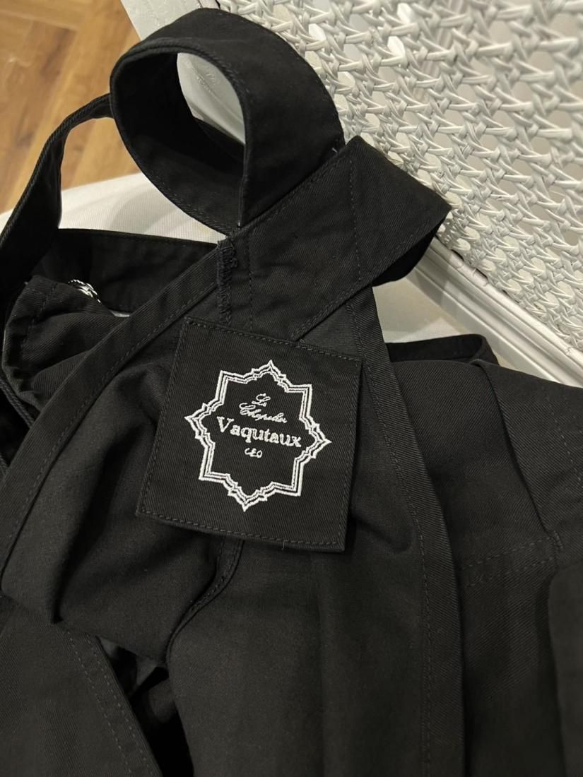 オーパワーオールvoyage ロゴ入り』ノアール - Vaqutauxjapan（ヴァ