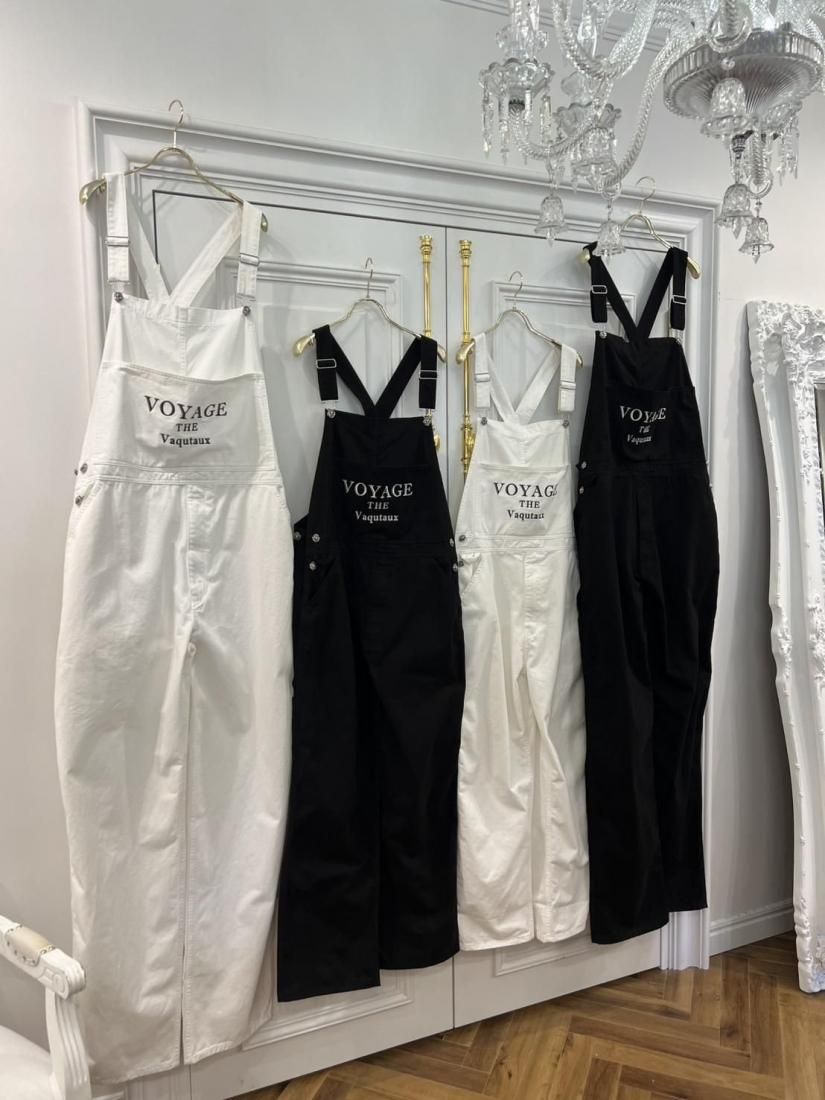 オーパワーオールvoyage ロゴ入り』ノアール - Vaqutauxjapan（ヴァ