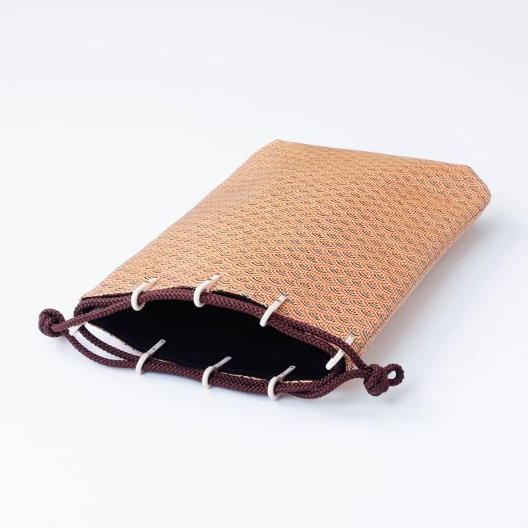 合切袋（大）マチ付［更紗／青海波］：印傳屋公式オンライン