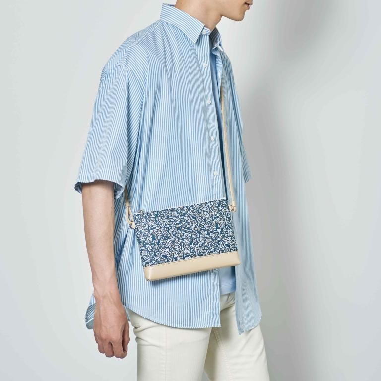 【新品✨】印傳屋 INDEN-YA サコッシュ キースヘリング ショルダー サコッシュ［Blue Gray／Keith Haring collection］：印傳屋公式