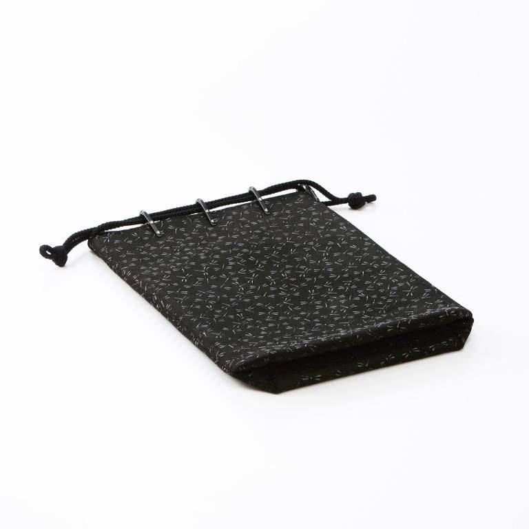 HISOCA 合切袋（大）マチ付［黒地／黒漆／とんぼ］：印傳屋公式