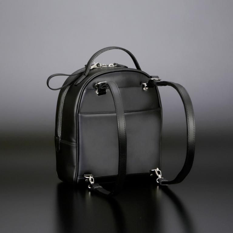 バッグ On_ink 15 NY バックパック（S）［BLK×BLK／Seven Treasures］：印傳屋公式