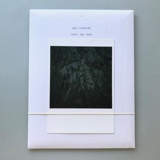 写真集　VULKAN ODER STEIN by Anne Schwalbe 写真集VULKAN ODER STEIN by Anne Schwalbe