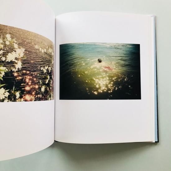 タマラ・リキテンスタイン写真集　限定650部内310番 BETWEEN US AND THE SEA / タマラ・リキテンスタイン（Tamara