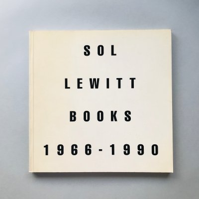 SOL LEWITT BOOKS 1966-1990<br>롦륦å