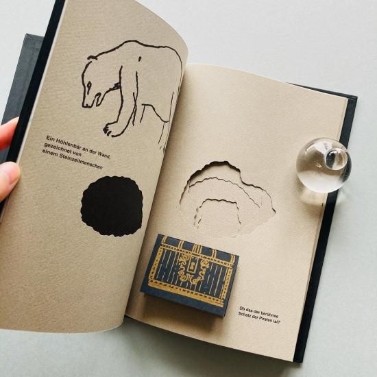 nella notte buia:Bruno Munari／ブルーノ・ムナーリ nella notte buia / Bruno Munari ブルーノ・ムナーリ - books