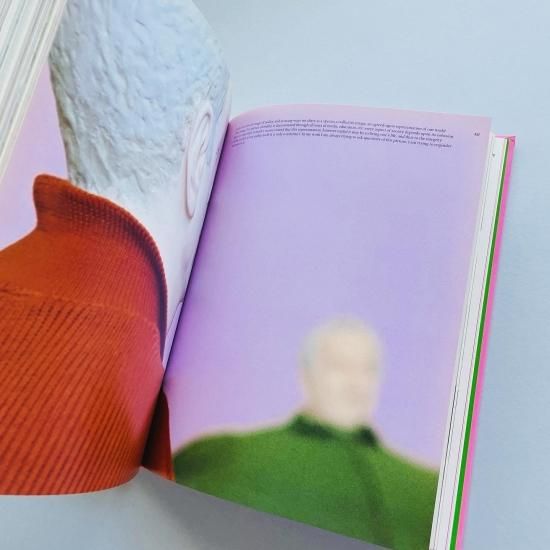 格安新品  洋書写真集「MICHEL COMTEl（ミッシェル・コント） : 旅立つ アート写真