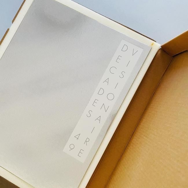 VISIONAIRE 49: DECADES｜伊勢丹120周年記念 ヴィジョネア49号