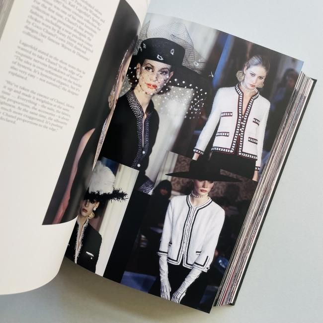 Chanel Catwalk: The Complete Karl Lagerfeld Collections シャネル