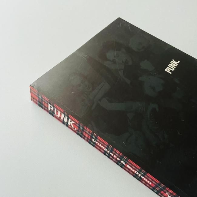 洋書 PUNK. Colegrave & Sullivan 洋書 PUNK. Colegrave & Sullivan Punk: The Definitive Record
