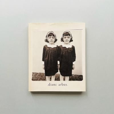 Diane Arbus<br>An Aperture Monograph<br>󡦥Х