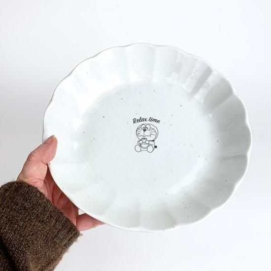 ドラえもん 輪花型 カレーディッシュ 中皿 食器 お皿 ホワイト グッズ 日本製 ドラえもん 輪花型 カレーディッシュ 中皿 食器 お皿 ホワイト グッズ 日本製