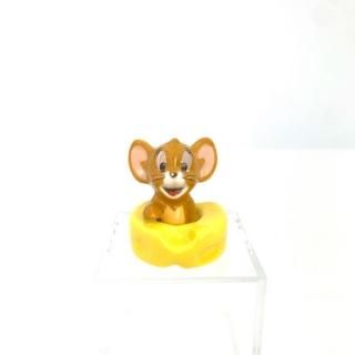 店内セール開催中!10％オフ対象商品! トムとジェリー  立体箸置き/ジェリーとチーズ 箸置き