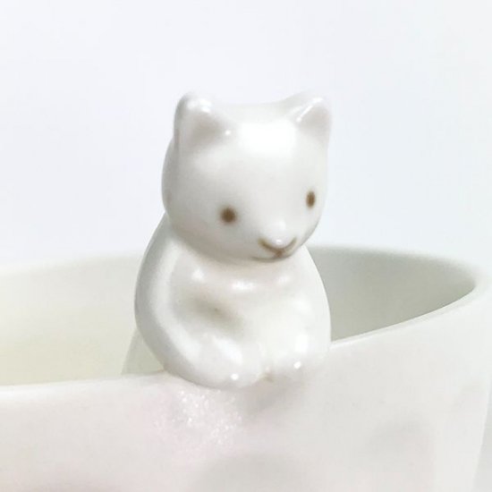 白猫の食器