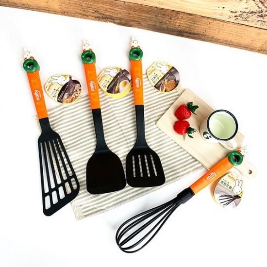 新品　ミッフィーキッチンツール　マスコット付き調理器具7点セット 新品 ミッフィーキッチンツール マスコット付き調理器具7点