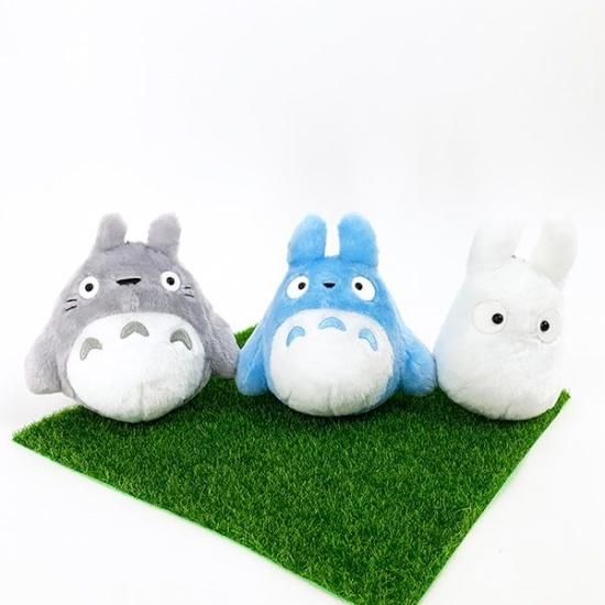 スタジオジブリ となりのトトロ ぬいぐるみバッチ中トトロ 水色 スタジオジブリ となりのトトロ ぬいぐるみバッチ中トトロ 水色