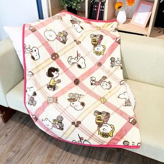 スヌーピー PEANUTS ひざ掛け レッド ブランケット 西川 ハーフ毛布