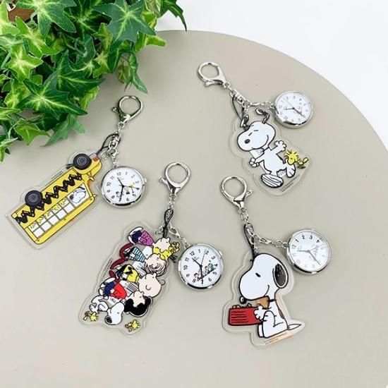 スヌーピー ダイカット アクリルキーチェーン ウォッチ グループ スヌーピー ダイカット アクリルキーチェーン ウォッチ グループ