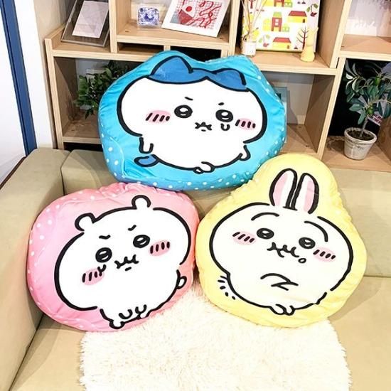 ちいかわ クッション 25×27cm 昼寝 首保護 車両用 (クッション