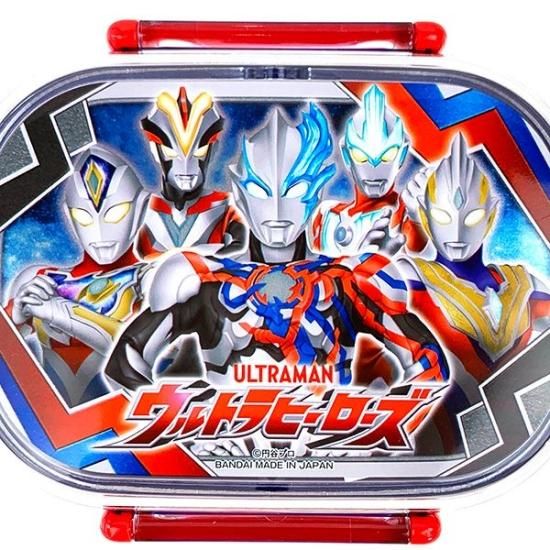 テメ白３　ウルトラマンまとめ売りグラスストラップフィギュアワッペンランチボックス 楽天市場】ウルトラマン ちびキャラ お買得4点セット 角型お