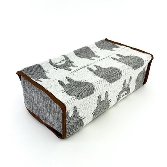 となりのトトロ　スタジオジブリ 居眠り　大トトロ　ティッシュカバー　ケース　寝顔 となりのトトロ スタジオジブリ 居眠り 大トトロ ティッシュ