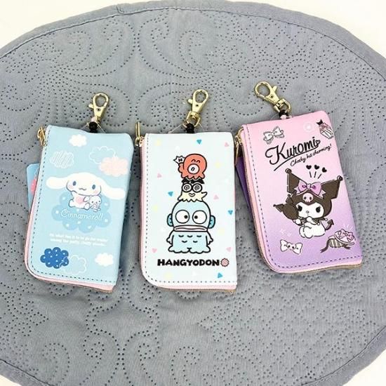 ウォヌ クロミ　サンリオ　seventeen キーホルダー パスケース 新品ドンキホーテseventeen パスケースサンリオウォヌクロミ