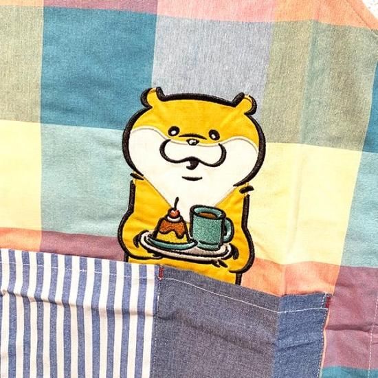 可愛い嘘のカワウソのエプロン