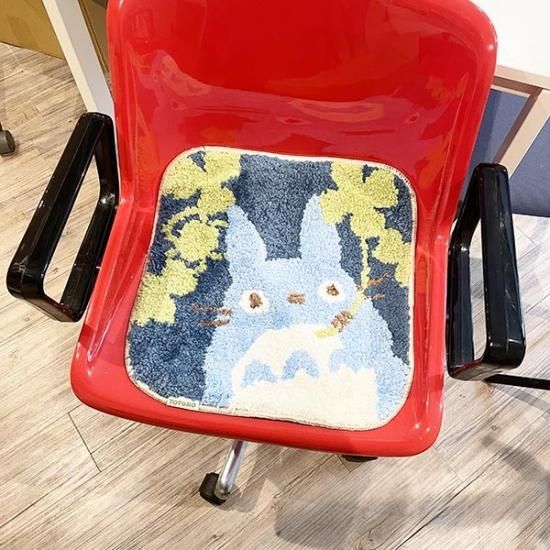ジブリ となりのトトロ 中トトロチェア チェアパッド マット ジブリ となりのトトロ 中トトロチェア チェアパッド マット