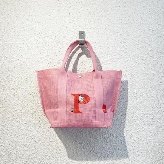 スヌーピー ジュートイニシャルトートバッグ〈P〉 ピンク 天然