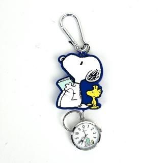 <img class='new_mark_img1' src='https://img.shop-pro.jp/img/new/icons15.gif' style='border:none;display:inline;margin:0px;padding:0px;width:auto;' />スヌーピー SNOOPY キーチェーン ラバーリールウォッチ 時計 キーホルダー ネイビー