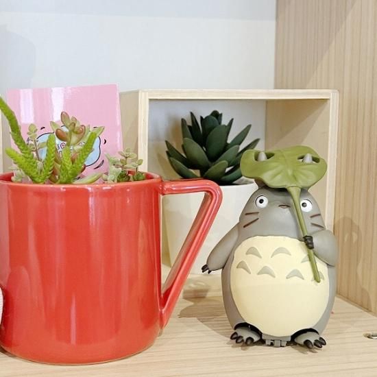 ジブリ　22セット未開封品 スタジオジブリ となりのトトロ はっぱ傘をもった大トトロ プルバッグ