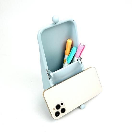 Snoopy's Air Pita series pouch