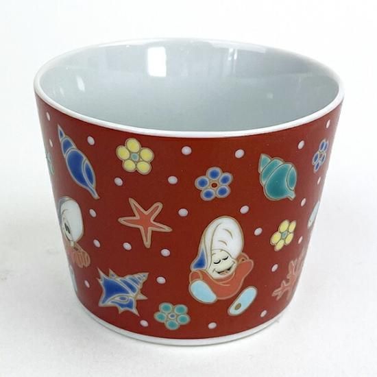 Young Oyster's cup