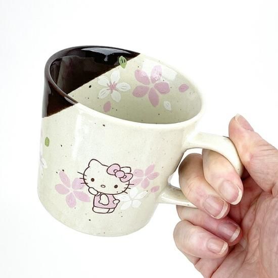 希少レア　チャーミーキティ　マグカップ ボックス付き　サンリオ　食器 希少レア チャーミーキティ マグカップ ボックス付き サンリオ 食器