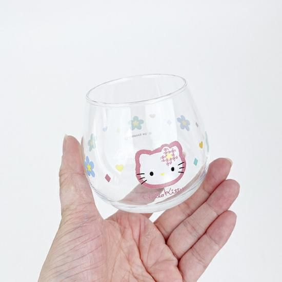 Hello Kitty's Kao Hana series