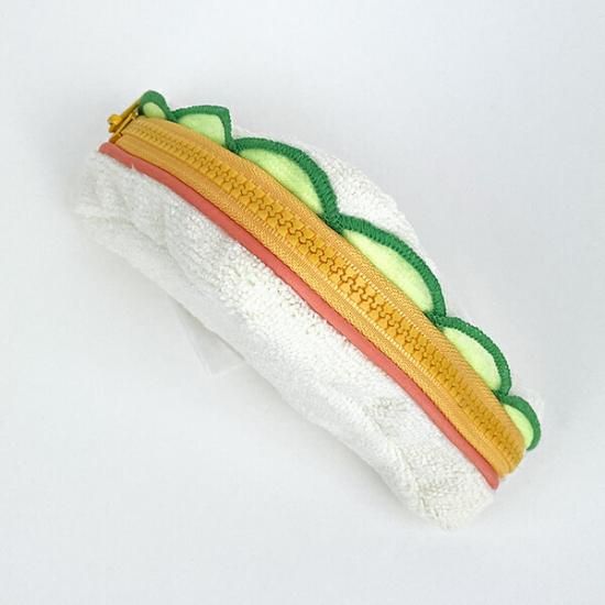 ACCOMMODE Retro Pouch