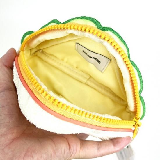 ACCOMMODE Retro Pouch