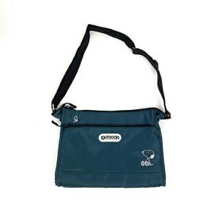 <img class='new_mark_img1' src='https://img.shop-pro.jp/img/new/icons15.gif' style='border:none;display:inline;margin:0px;padding:0px;width:auto;' />スヌーピー OUTDOOR PRODUCTS コラボ ショルダーバッグ ブルー SNOOPY