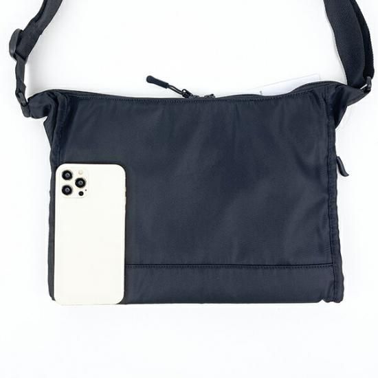 スヌーピー×OUTDOOR PRODUCTSのショルダーバッグ