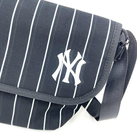 MLB(メジャーリーグ) ヤンキース メッセンジャーバッグ (ブラック)