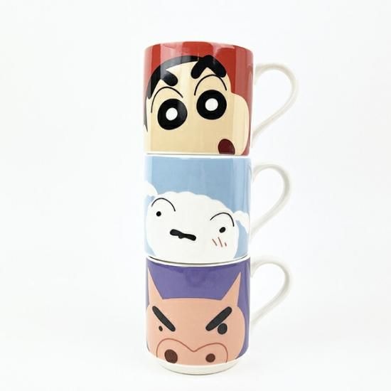 クレヨンしんちゃんの個性的なタンブラーとマグカップ