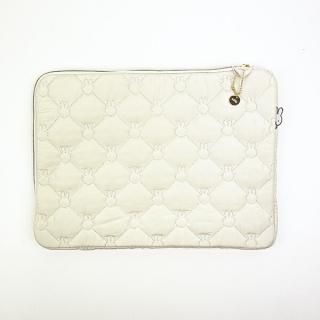 店内セール開催中!10％オフ対象商品! ミッフィー miffy キルティング フラットポーチ アイボリー PCケース タブレットケース