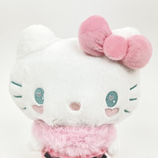 キティのぬいぐるみ