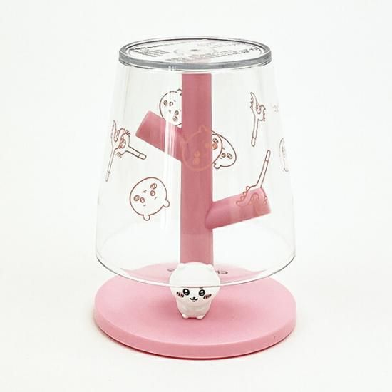 ちいかわのミニうがいコップとスタンド