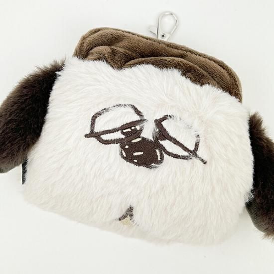 Snoopy's fluffy pass case