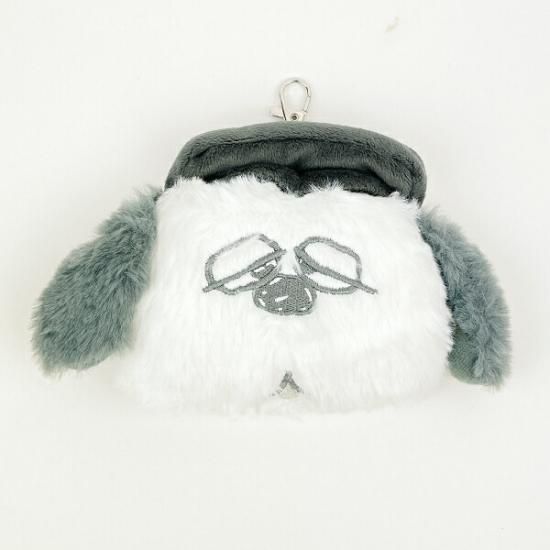 Snoopy's fluffy pass case