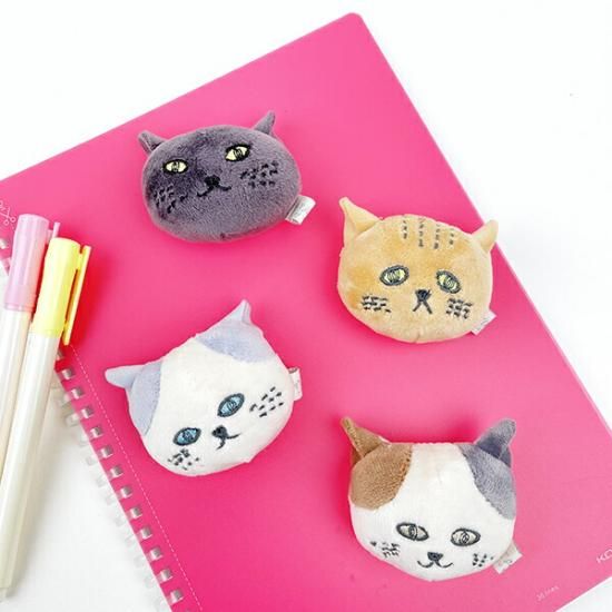 desk accessory item 