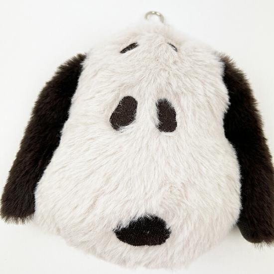 Snoopy's fluffy pass case