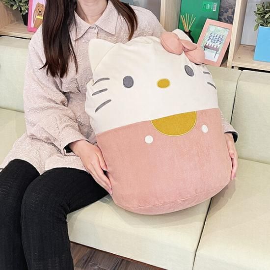 ハローキティのぬいぐるみ